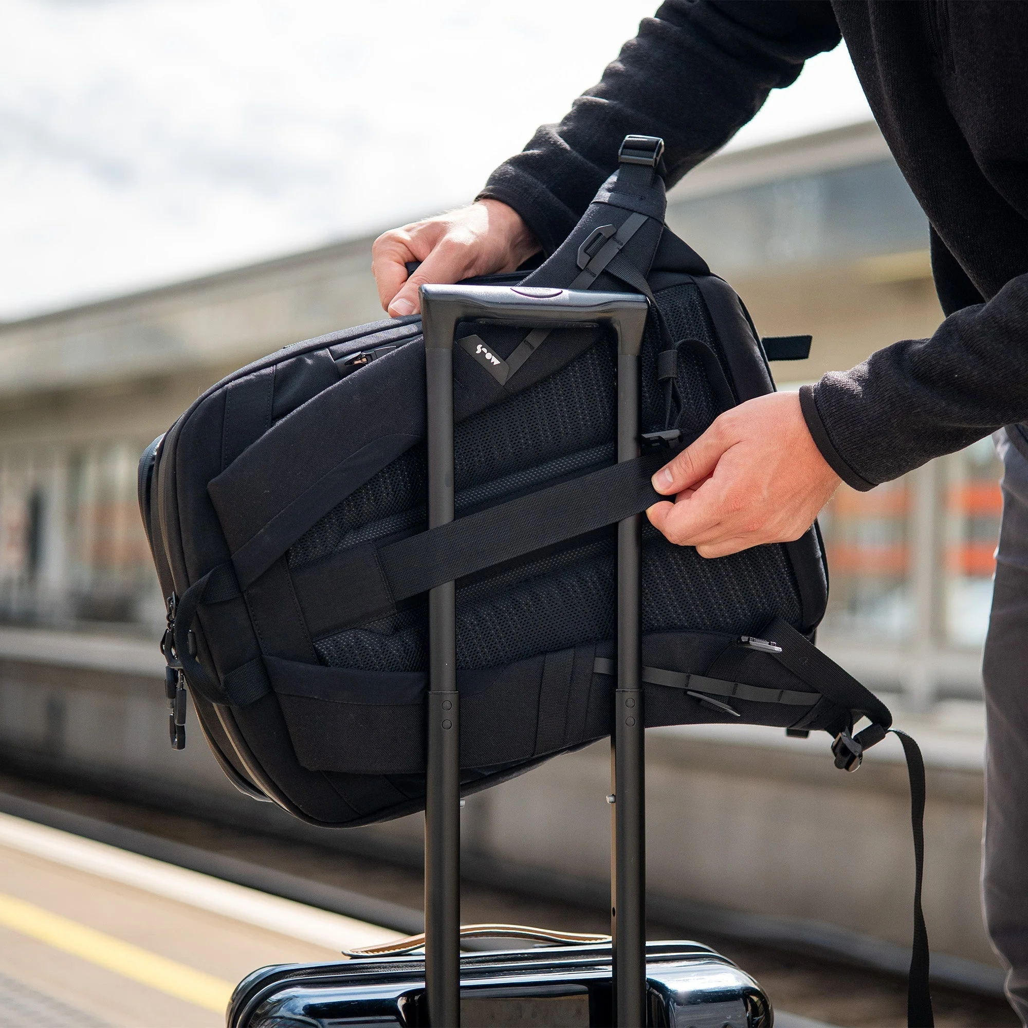Protective Zip Backpack - Extreme - Image 9